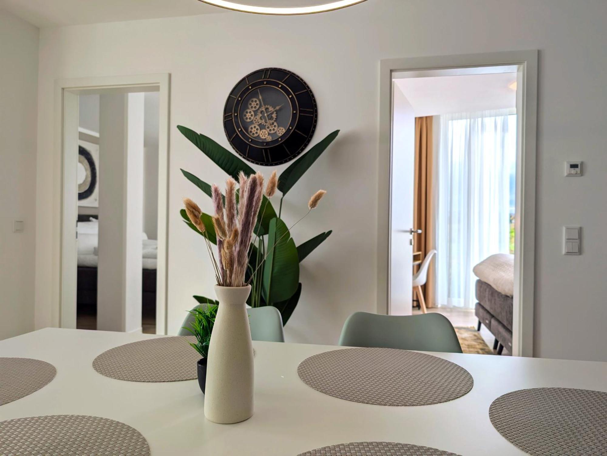 Bohnapartments - Nordkap-Suiten - Gratis Parkplatz - Moderner Neubau - Erdgeschoss - Fussbodenheizung Erfurt Rum bild